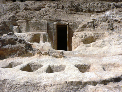 مقبرة حاكم إقليم أسيوط "إيتي إيبي إيقر"